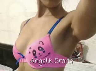 Angelik_Smith