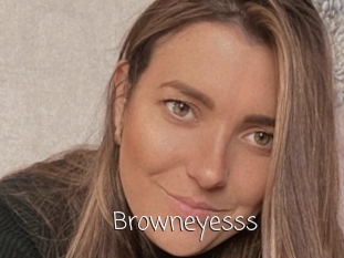 Browneyesss