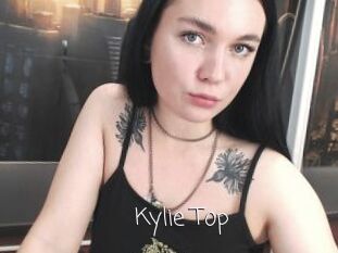 Kylie_Top