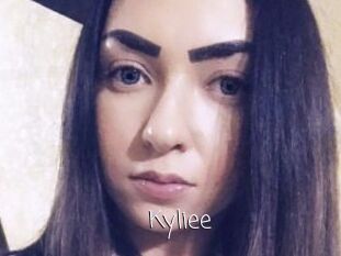 Kyliee_