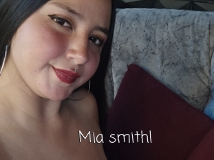 Mia_smithl