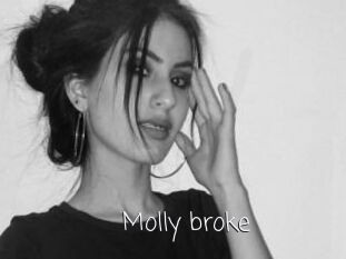 Molly_broke