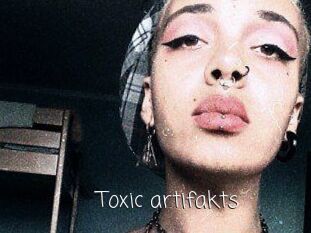 Toxic_artifakts